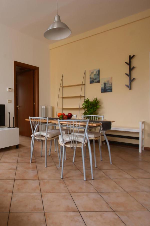 Shakira Apartments Parma Exterior foto